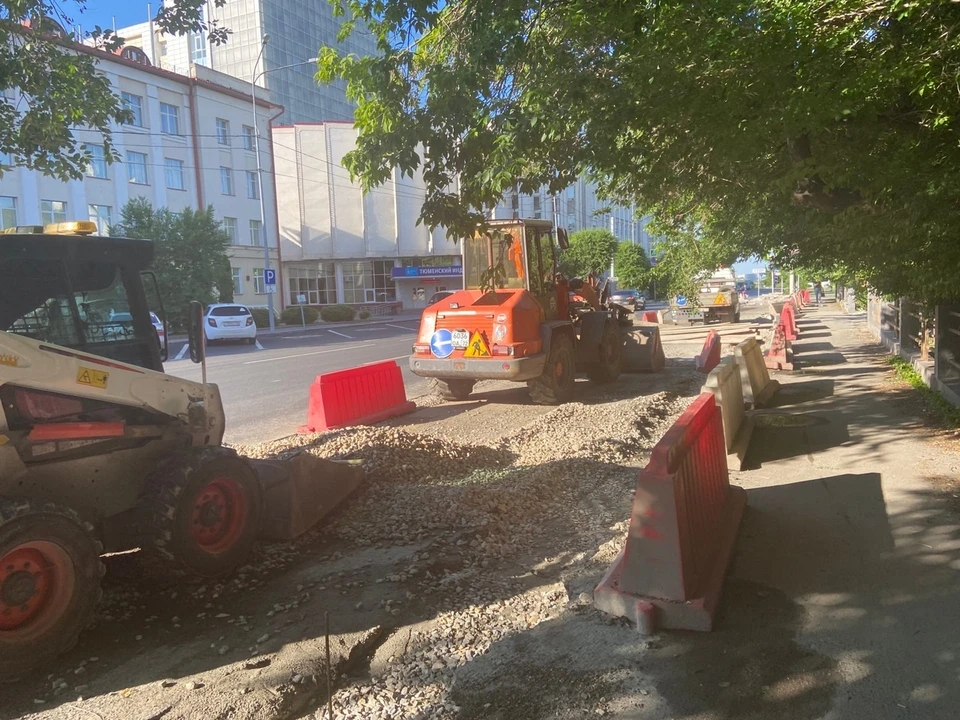 В Новом Уренгое из-за ремонтных работ перекрыли Таежную улицу.