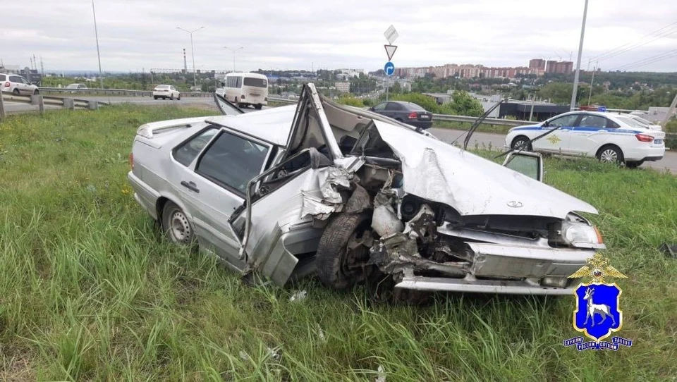 Водителя увезли после ДТП в больницу