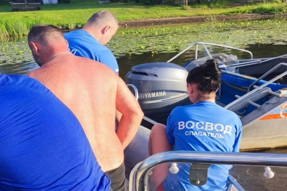 Утопающих вытащили из воды спасатели. Фото: Ярославское общество спасания на водах.