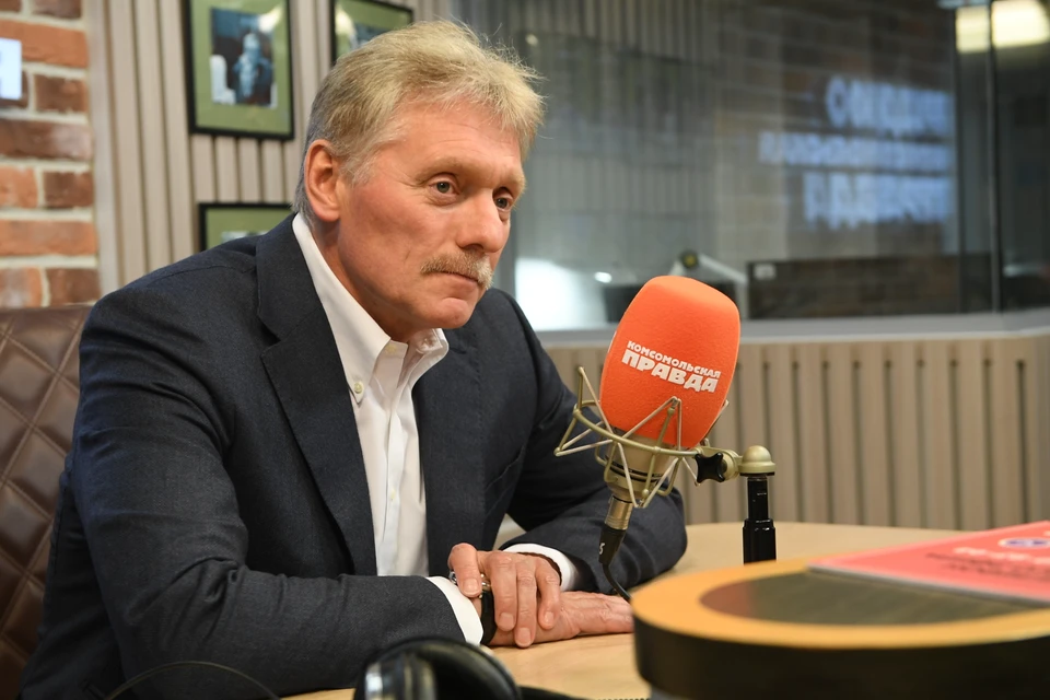 песков заявил, что РФ нацелена решить украинский кризис дипломатическим путем