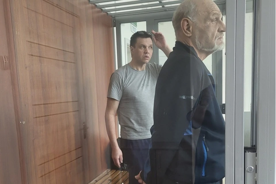 "Проучившие" неверную супруг и ее любовника с помощью вооруженного налета мелитопольцы получили по восемь лет. Фото: Запорожский областной суд