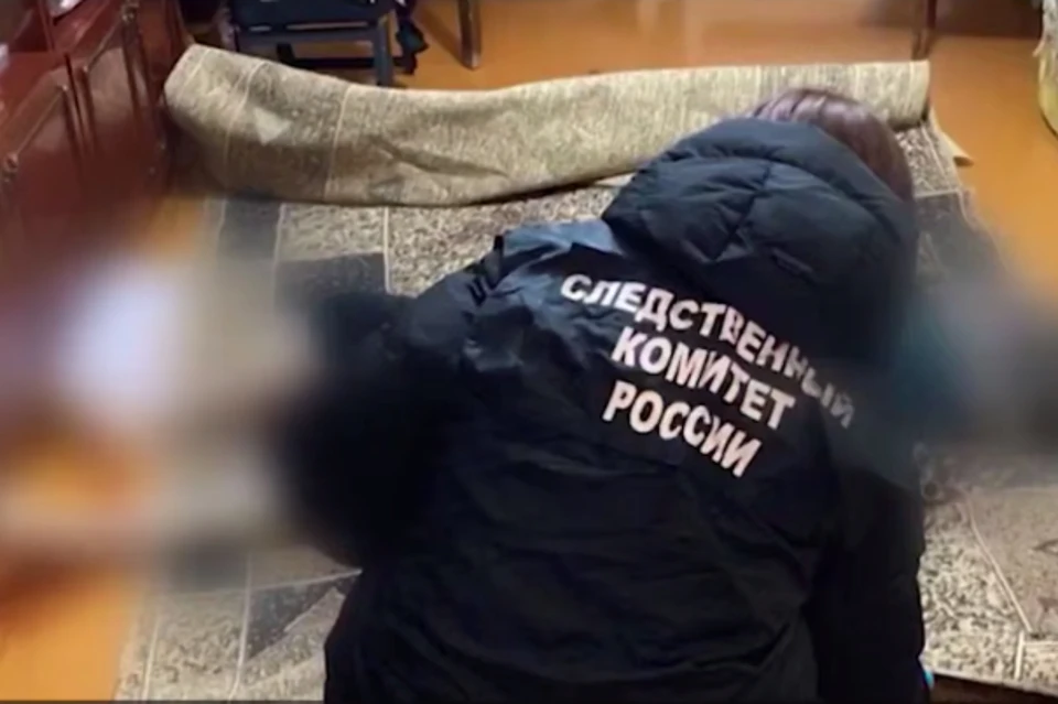 Тело нашли не сразу: оно было завернуто в ковер и убрано в шкаф. Фото: Следком