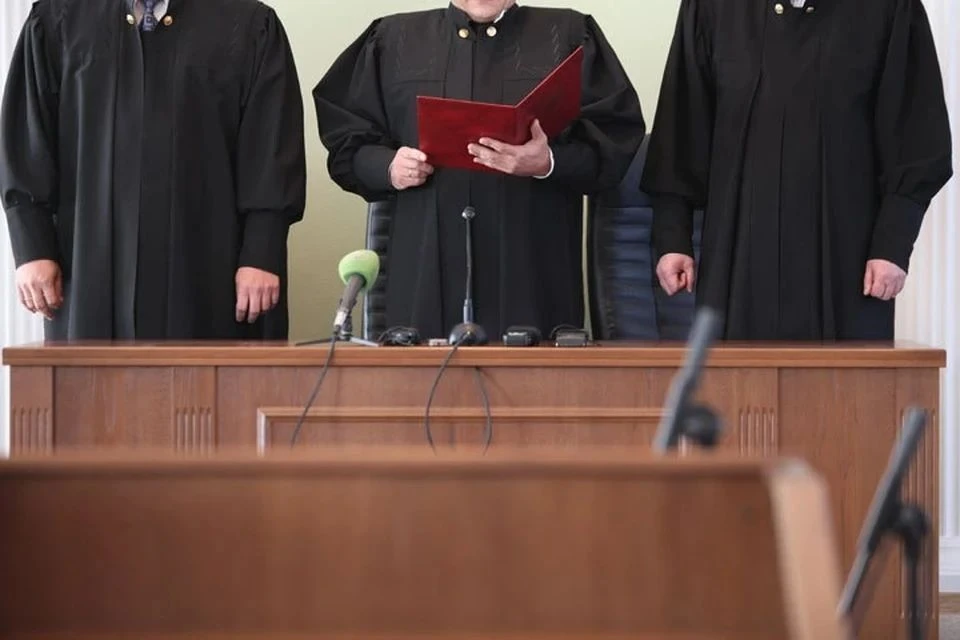Бывший замглавы МЧС Барышев приговорен к трем годам колонии за мошенничество