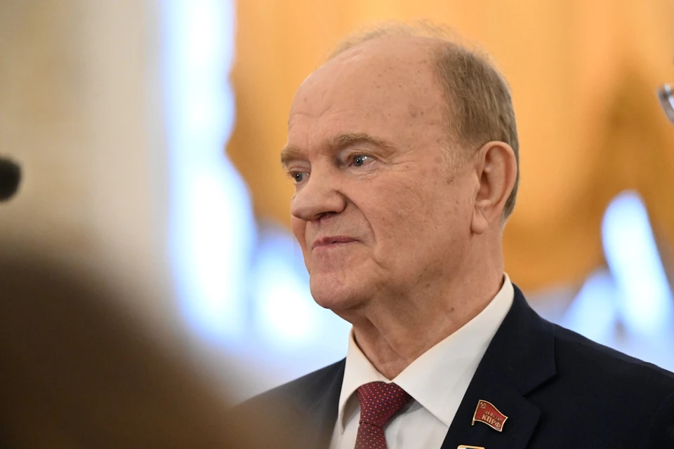 Пленум ЦК КПРФ вновь избрал Геннадия Зюганова председателем партии.