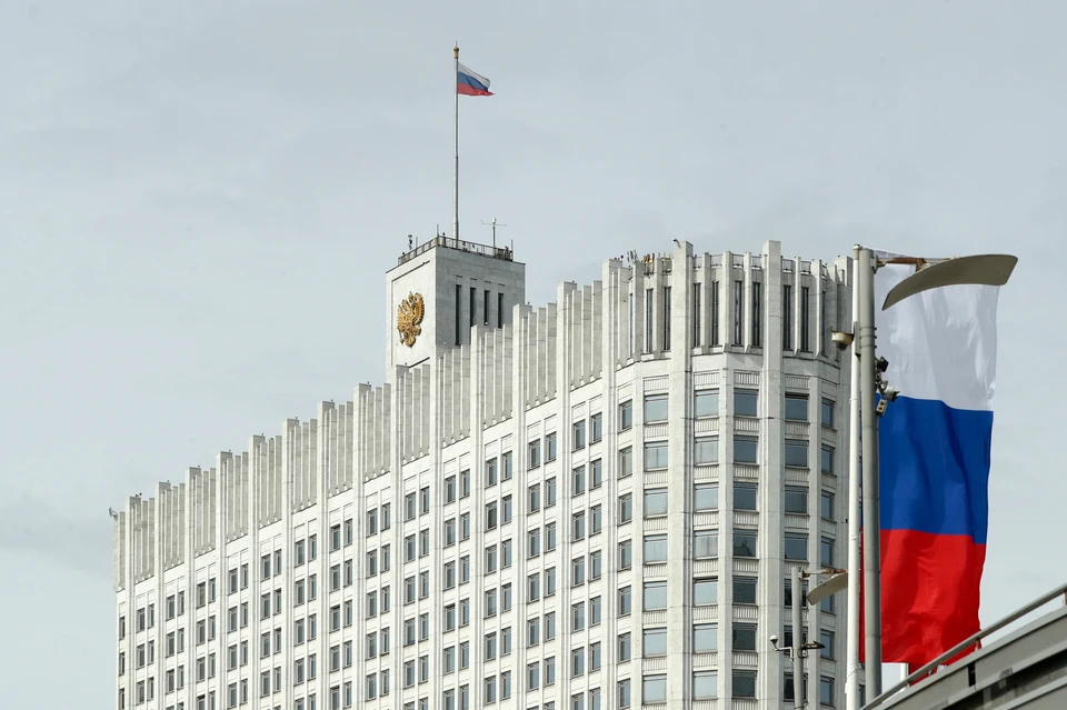 Правительство предложило ввести новые пошлины для автовладельцев и мигрантов