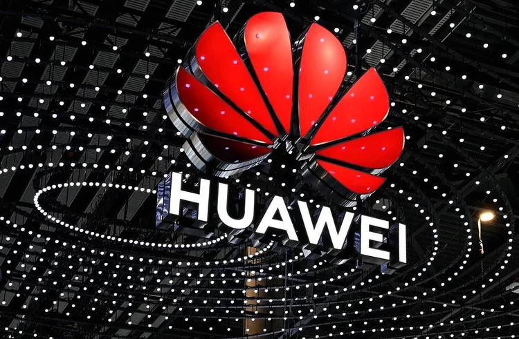 Вызов королям премиума: Huawei зарегистрировал в РФ бренд роскошных авто