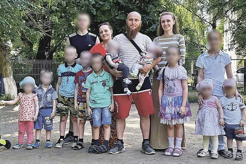 Родная дочь многоженца Ивана Сухова обвинила отца в домогательстве Фото: Социальные сети героя публикации