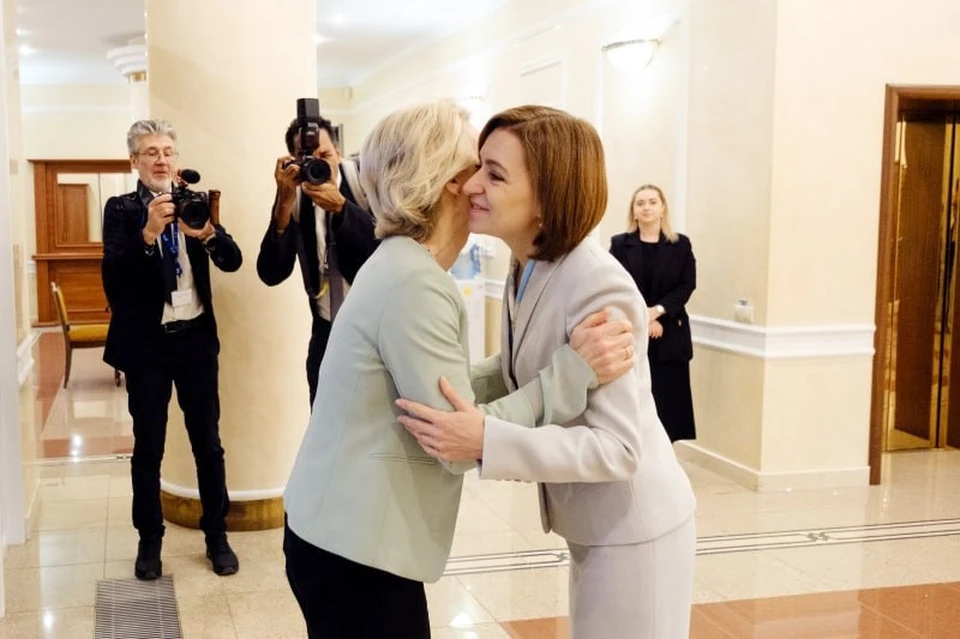 Урсула фон дер Ляйен и Майя Санду - давние политические "подружки".