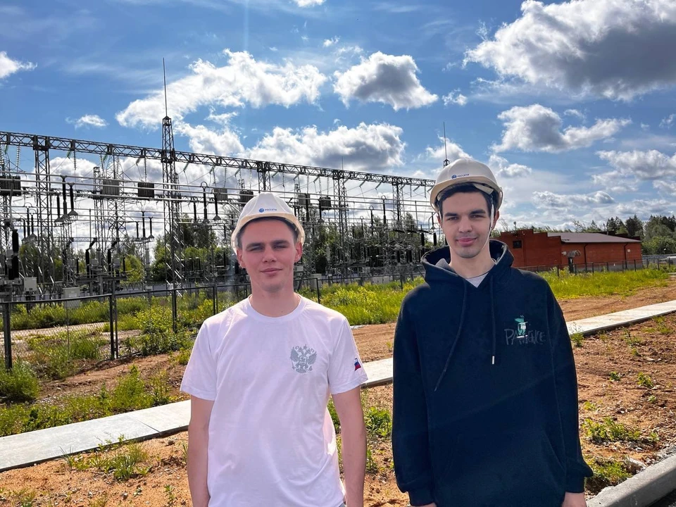Дмитрий Шилько и Денис Сорокин проходят практику в Подмосковье. Фото: университет имени Даля