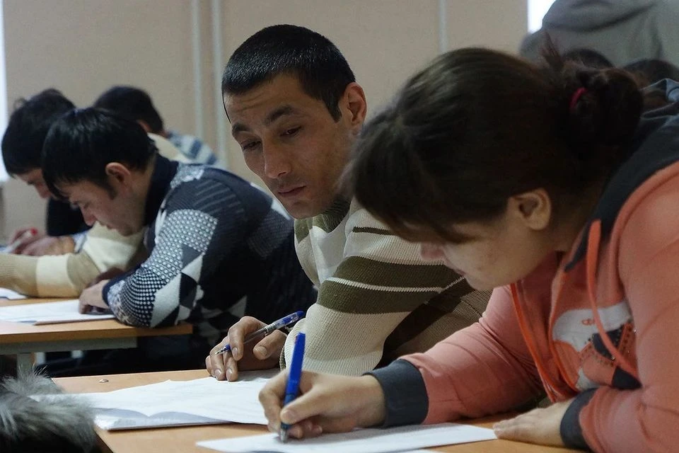 В России будет создан единый тест по русскому языку для иностранцев