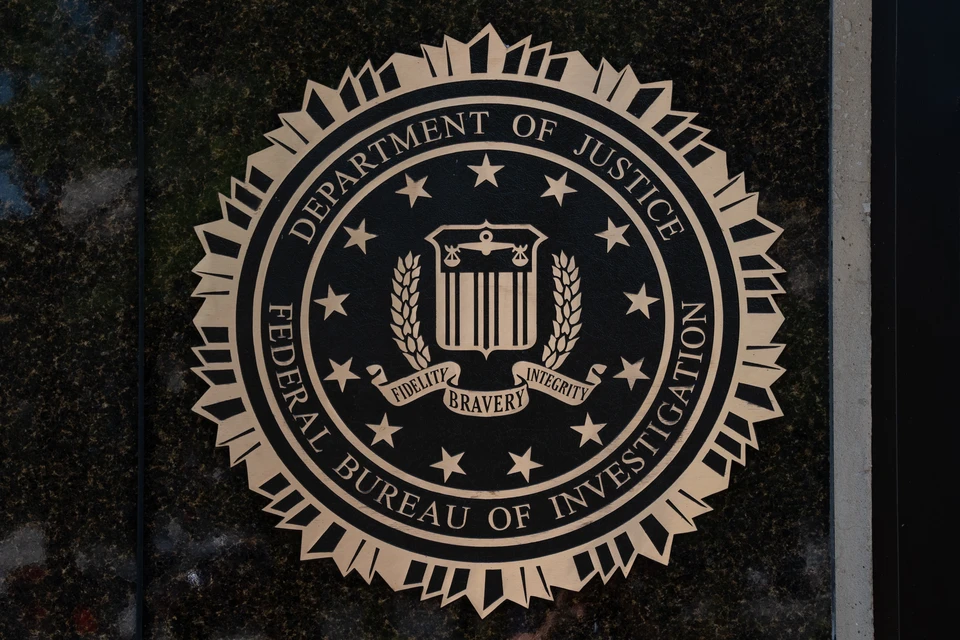 Глава ФБР требует отставки министра юстиций США из-за дела Эпштейна