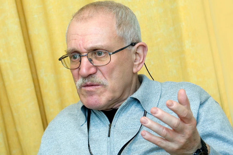 Александр Митта