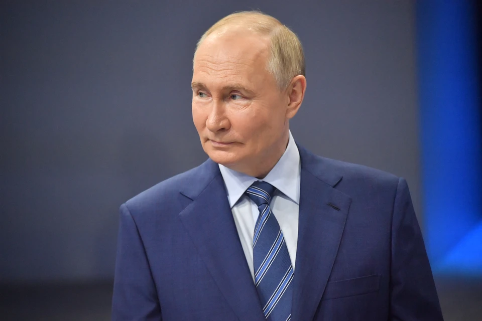 Постпред США при НАТО Уитакер хочет увидеть реакцию Путина на заявления Трампа