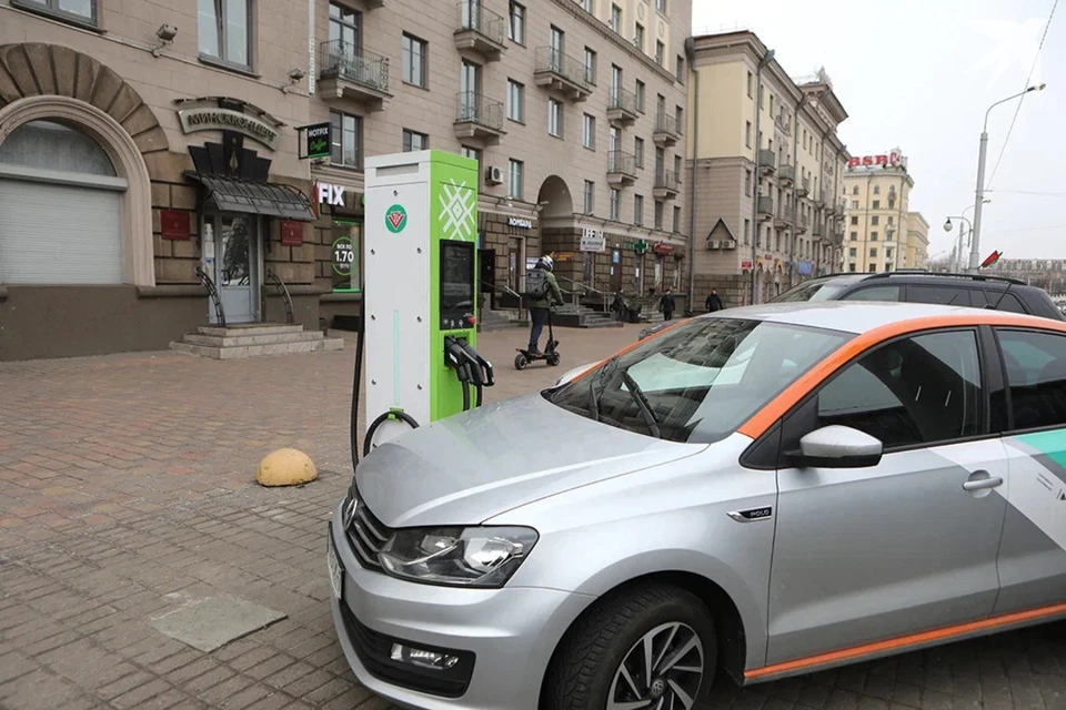 ГАИ сказала, что в Беларуси планируют ввести обязательное обозначение автомобилей каршеринга. Снимок носит иллюстративный характер.