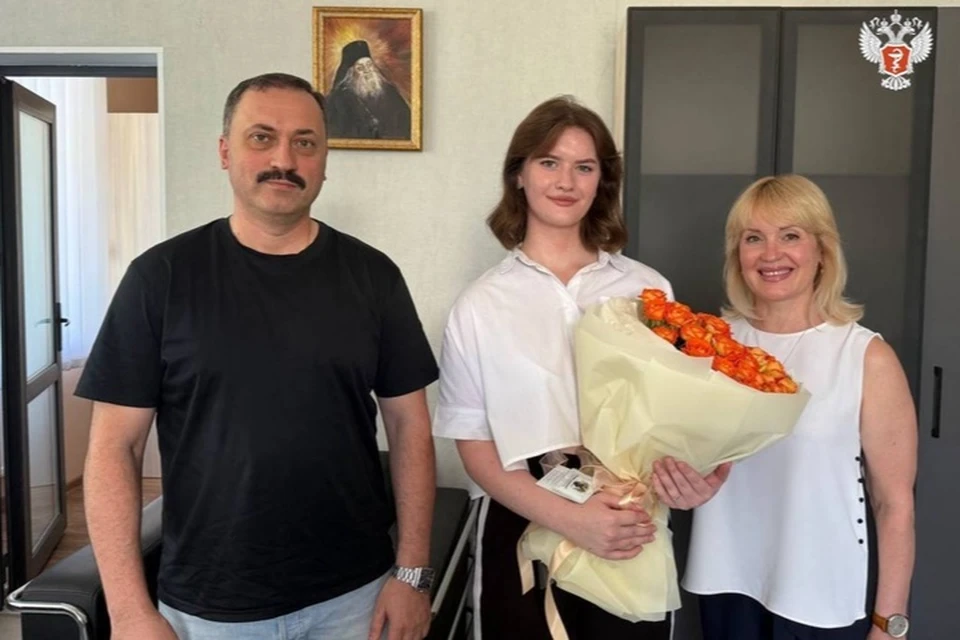Жительница Мелитополя Полина за три года восстановилась после теракта. Фото: министерство здравоохранения России