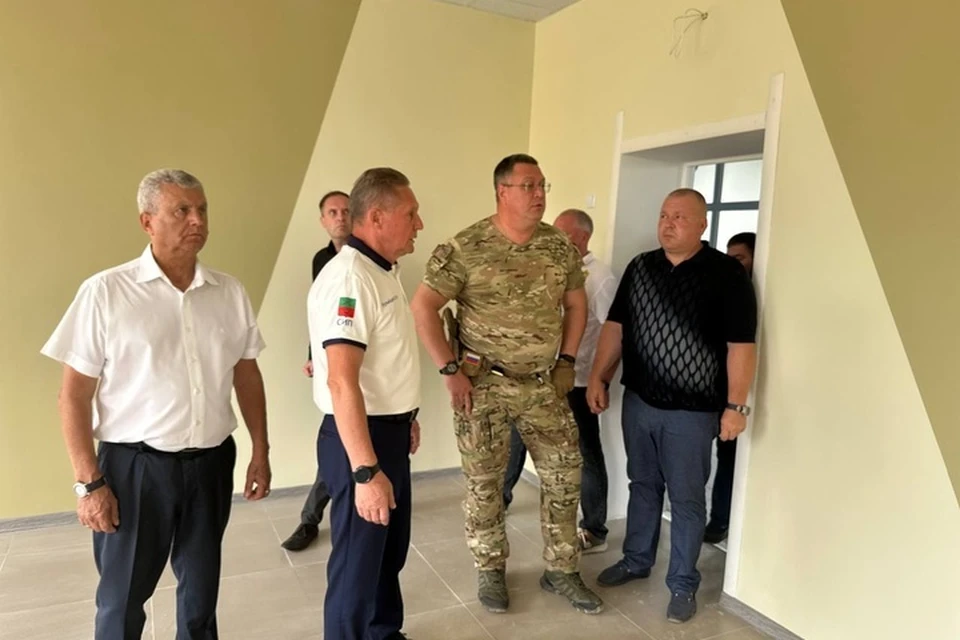 Школа в Токмаке близка к завершению. Фото: тг-канал Виктора Кувайцева
