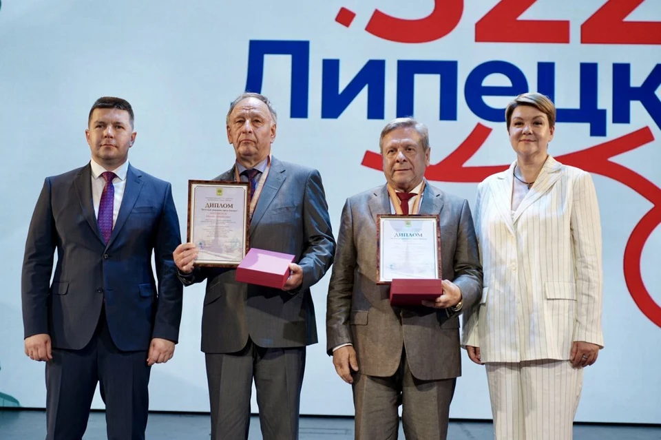 Звание «Почетный гражданин города Липецка» в этом году получили Николай Бобин и Михаил Никифоров.