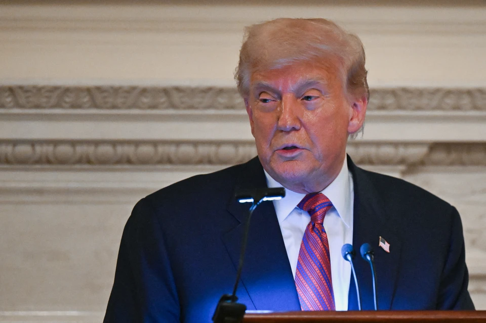 Трамп опубликовал видео ареста Обамы, сгенерированное нейросетью