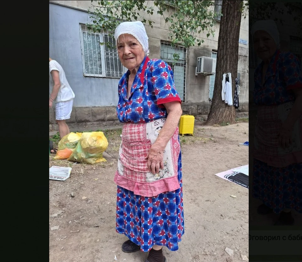 Лариса Ивановна всю жизнь проработала, а вынуждена в старости продавать с асфальта поношенные вещи.