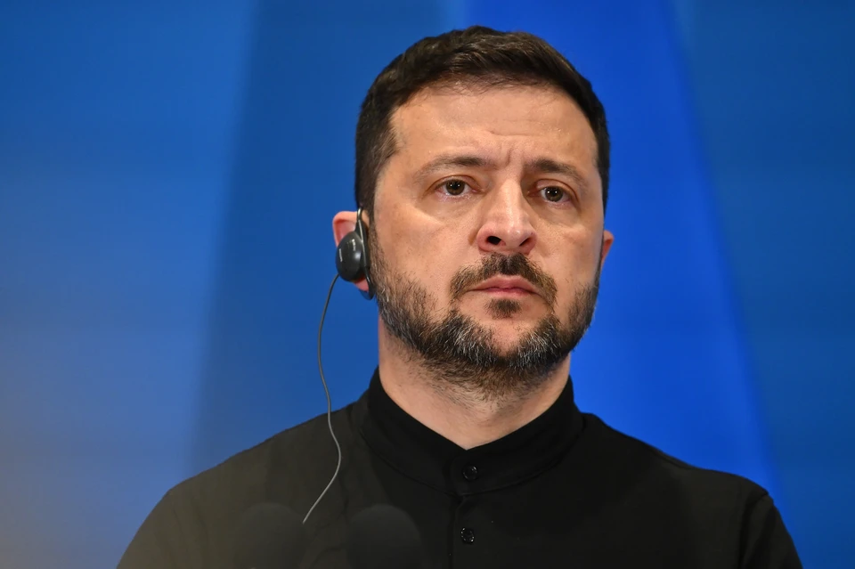 Зеленский подписал закон против независимости антикоррупционных органов