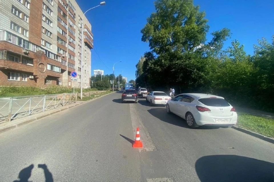 В Новосибирске мужчина сбил 13-летнюю девочку, перебегавшую дорогу. Фото: ГАИ Новосибирска
