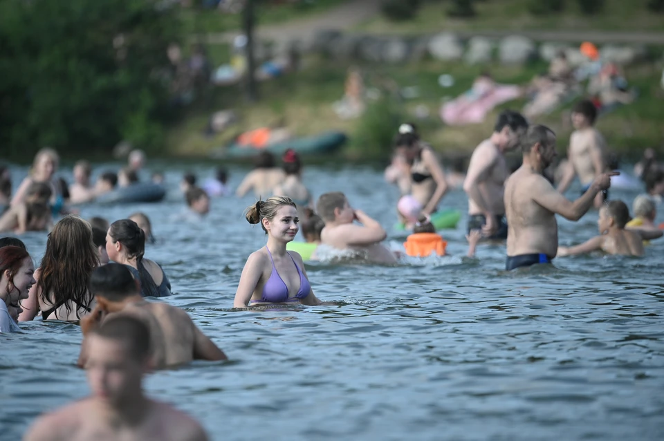 Водоемы прогрелись до +23 градусов, что идеально для купания.