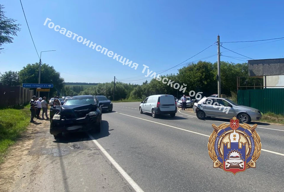 В ДТП в Ленинском районе пострадали водитель и трехлетний пассажир автомобиля Fiat.