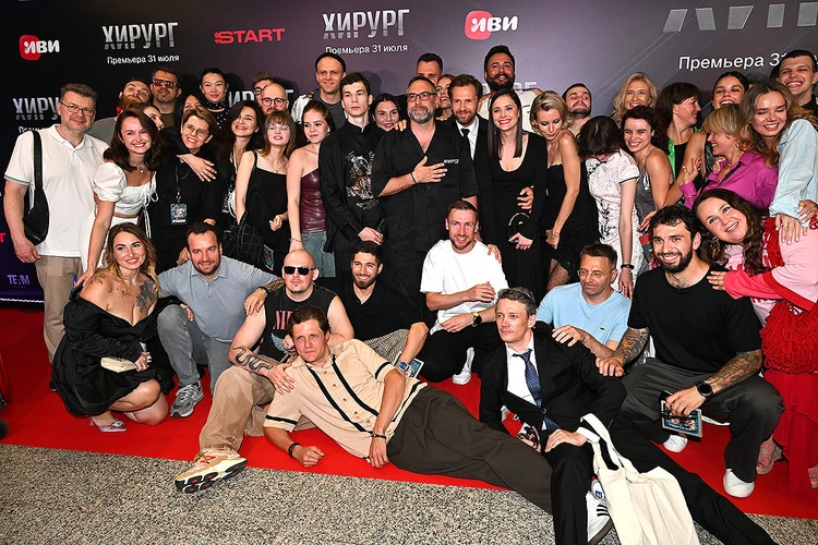 Премьера сериала «Хирург»: Вильма Кутавичюте в роскошном платье, Гриша Верник с новой возлюбленной и новоиспеченный отец Алексей Гаврилов