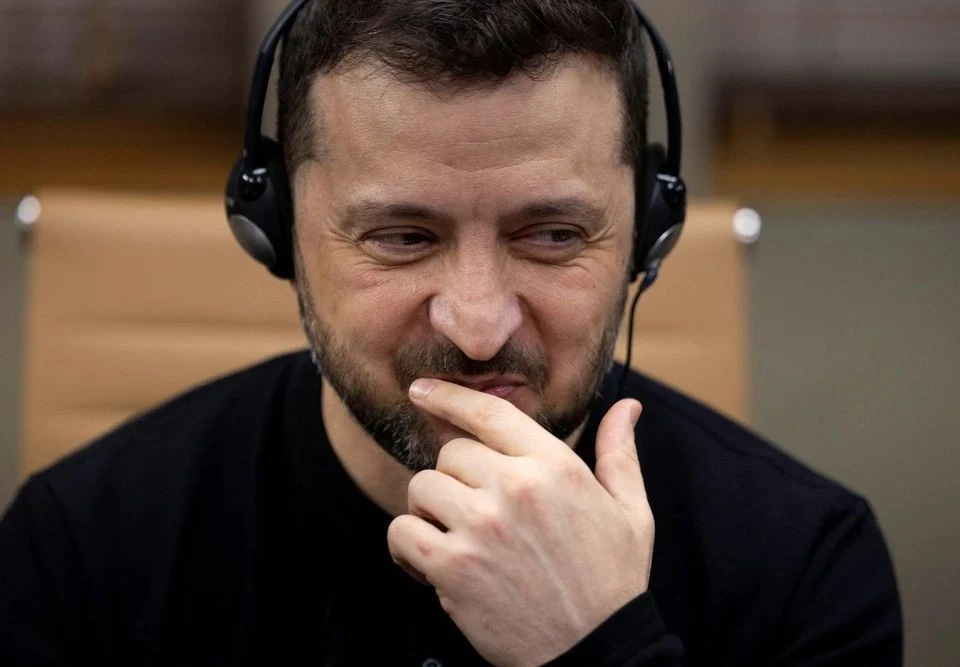 Зеленский подписал закон о службе в ВСУ по контракту мужчин старше 60 лет