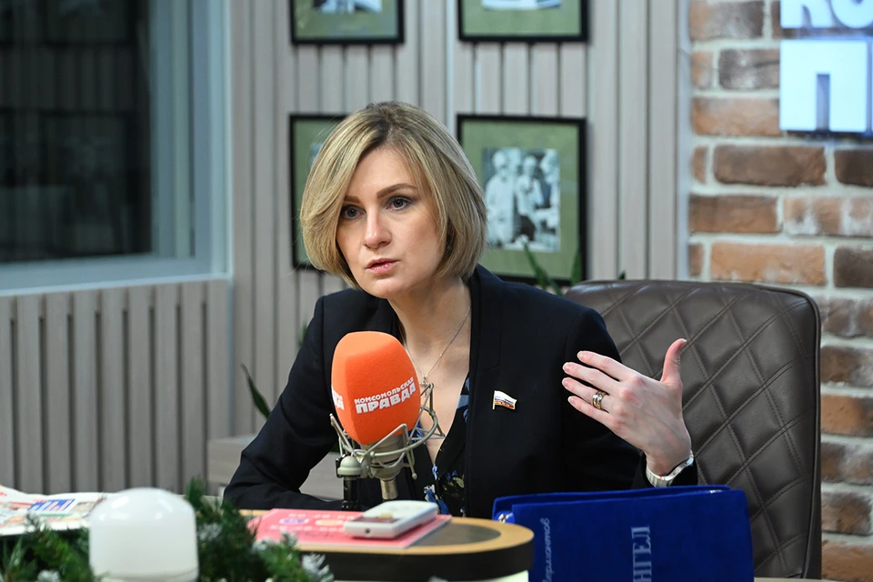 "То, что в Америке начиналось как трагедия, на Украине заканчивается как фарс",- заявила «Комсомолке» Мария Бутина.