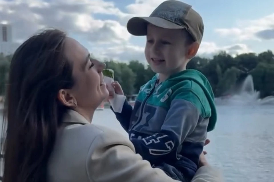 4-летний Давид Гизятов из Уфы страдает от редкого врожденного заболевания - дистрофия Дюшена. Фото: личный архив героев публикации