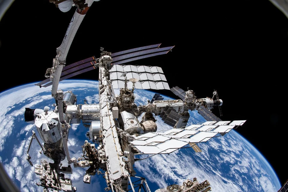 Crew Dragon с российским космонавтом Платоновым успешно пристыковался к МКС