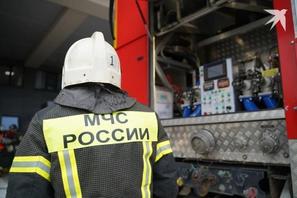 В Екатеринбурге ночью загорелась заброшенная гостиница «Мадрид»