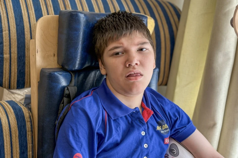 Мальчик стал одним из первых подопечных фонда «Дедморозим». Фото: «Дедморозим»