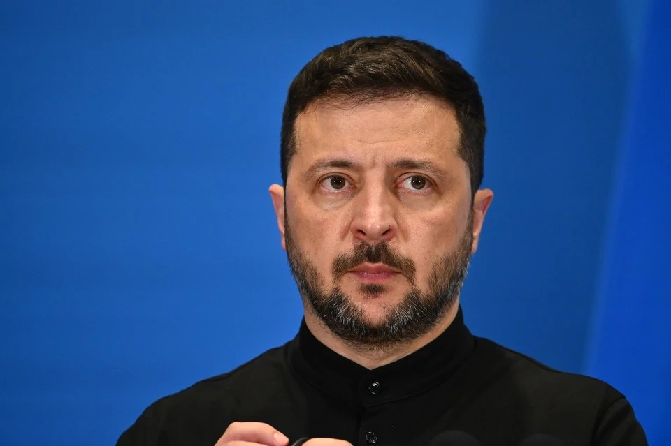 Зеленский анонсировал новые пакеты санкций против РФ