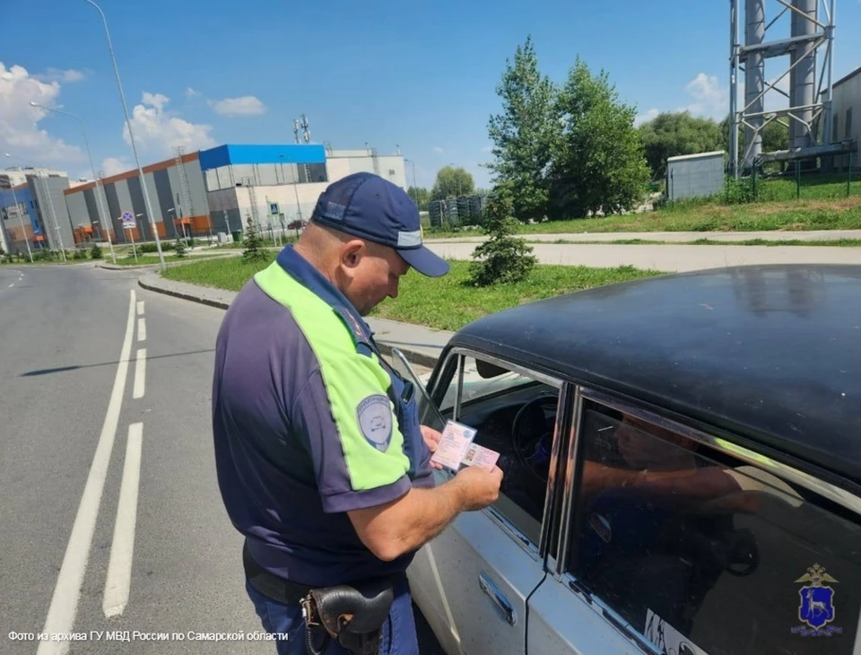 Мужчину остановили для проверки документов на 53 километре трассы Самара – Большая Черниговка