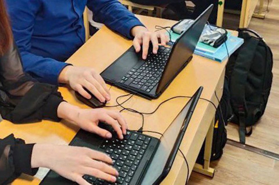Для школьников организуют профориентационные тестирование.