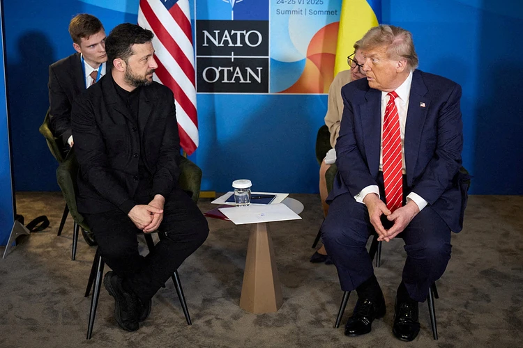 Трамп выразил недовольство Зеленским в преддверии саммита на Аляске: о чем президент США собирается говорить с Владимиром Путиным