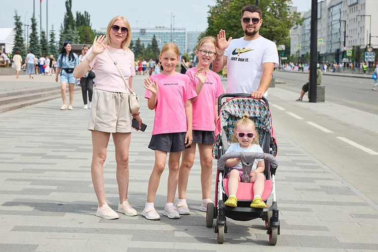 Увеличить декретные и снижать пенсионный возраст за каждого ребенка: в России предложили новые меры по повышению рождаемости