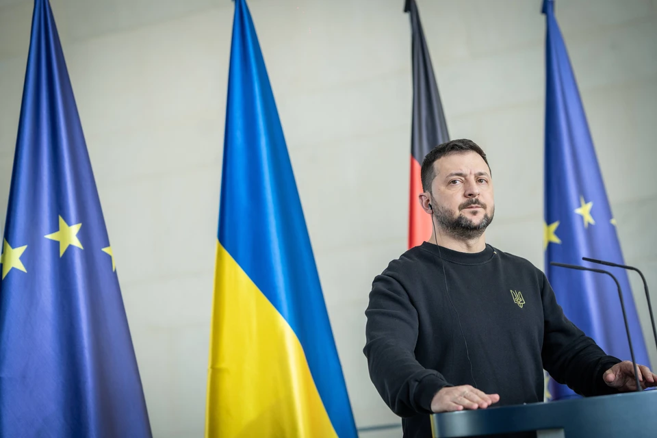 Зеленский заявил о планах провести трехстороннюю встречу с Путиным и Трампом