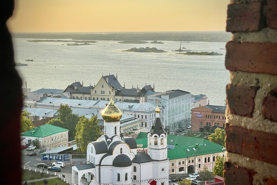 Прогулка по кремлевской стене + свежий волжский воздух = отличный аппетит.