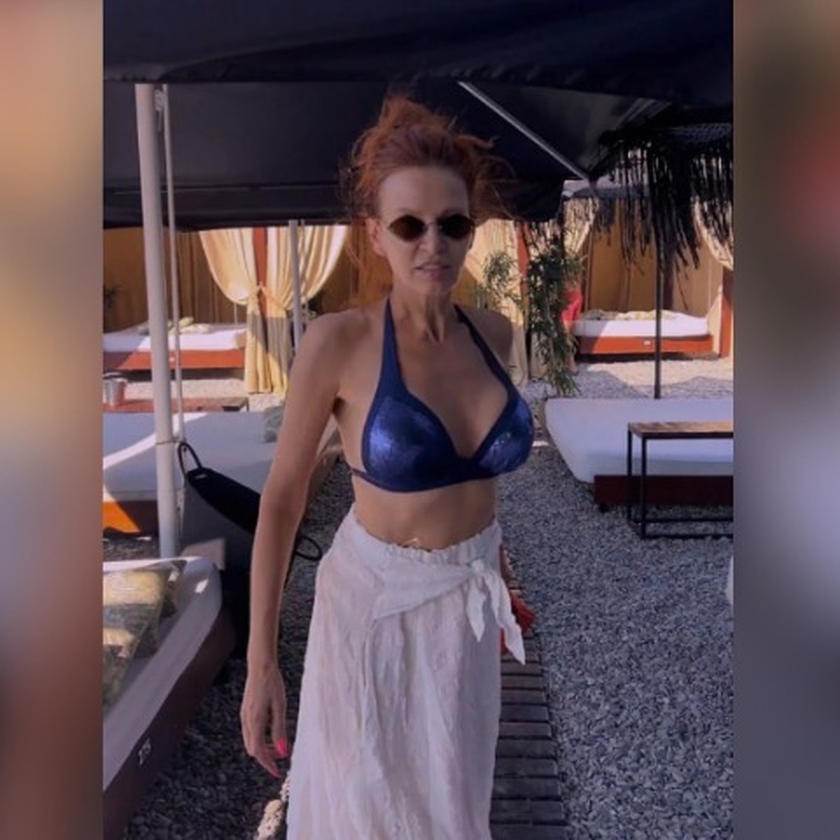 Үлкен бөкселері бар әйелдермен порно Әйелдің порнографияға келуін қараңыз