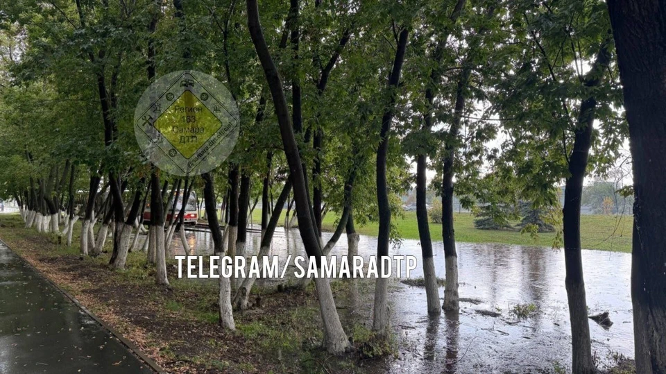 Трамваи встали во время ливня. Фото: https://t.me/samaradtp/53813