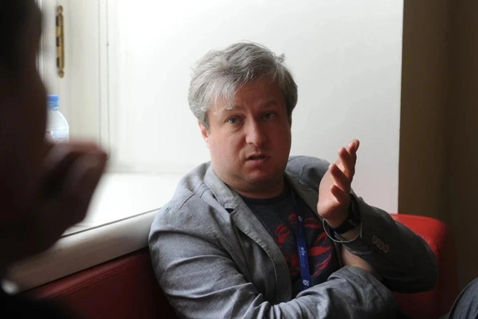 NewsMaker: Кинокритик Долин* получил гражданство Молдавии