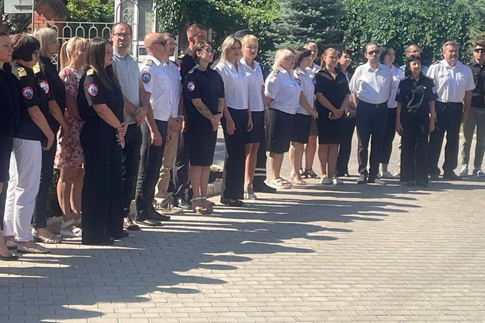 В порту Мариуполя отметили День государственного флага России. Фото: Мариупольский морской порт