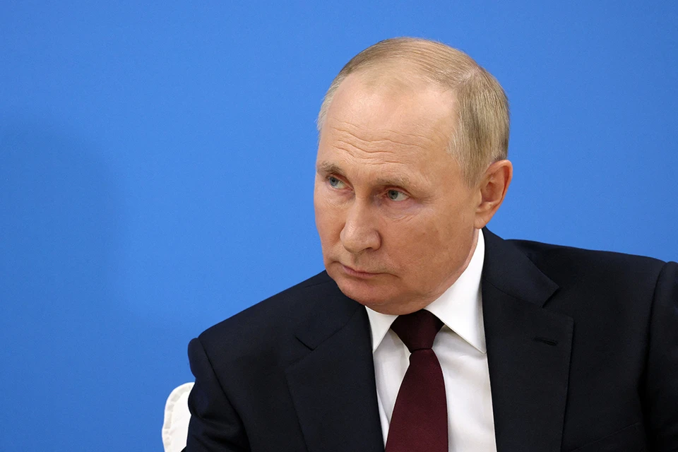 Путин указал на стратегическое преимущество российских подводных лодок в Арктике.