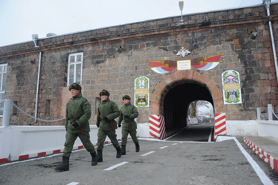 В Гюмри находится 102-я российская военная база