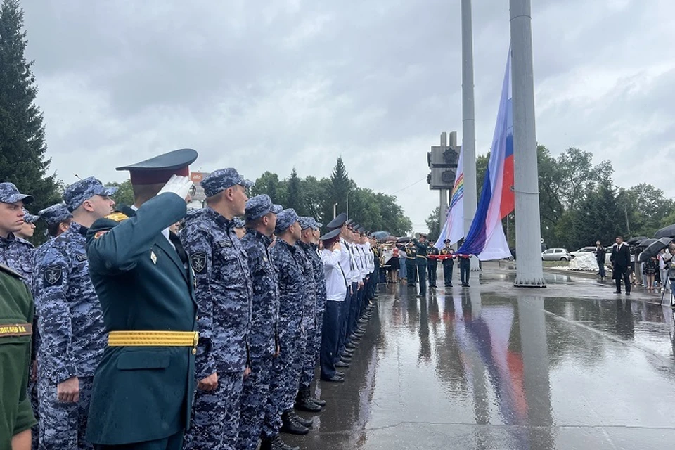 Росгвардейцы в ЕАО отметили День российского флага Фото: управление Росгвардии по ЕАО