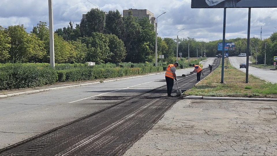 До конца года в Алчевске обновят 18 участков дорог. ФОТО: Светлана Гребенькова