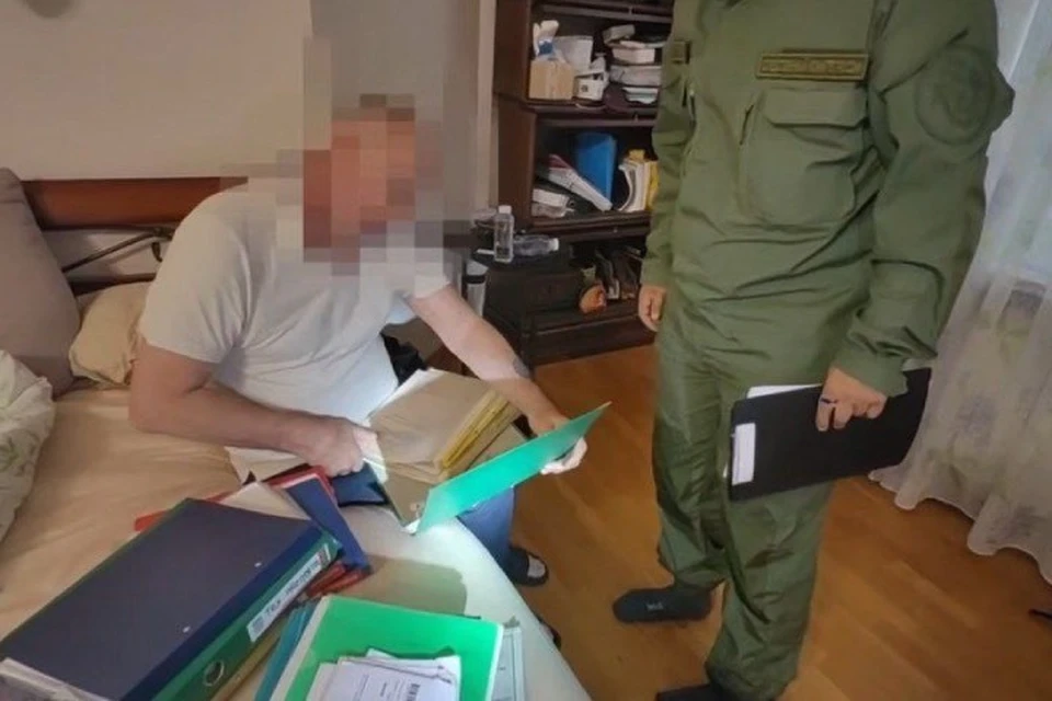 В Иркутске силовики задержали 2 соучредителей и 5 руководителей завода по производству тест-полосок. Фото: УФСБ России по Иркутской области